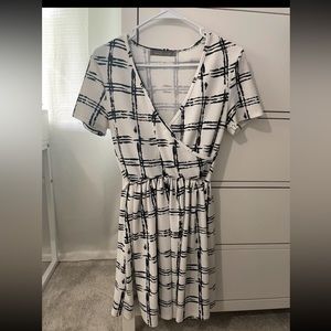 Pattern Sinch Dress